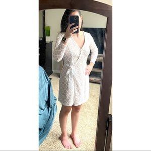 Lilly Pulitzer Size XS White fully-lined wrap dress